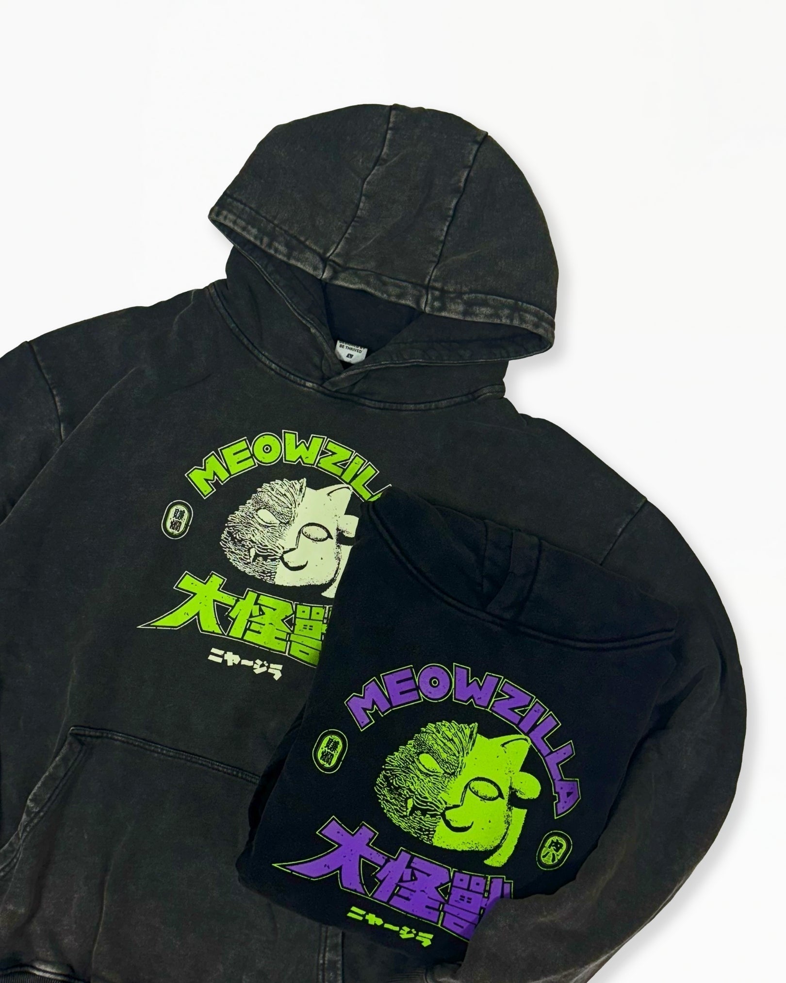 《招財大怪獸》連帽 T-shirt